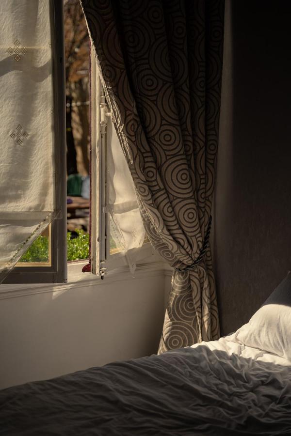 L'Escapade Place Voltaire Vermenton Экстерьер фото